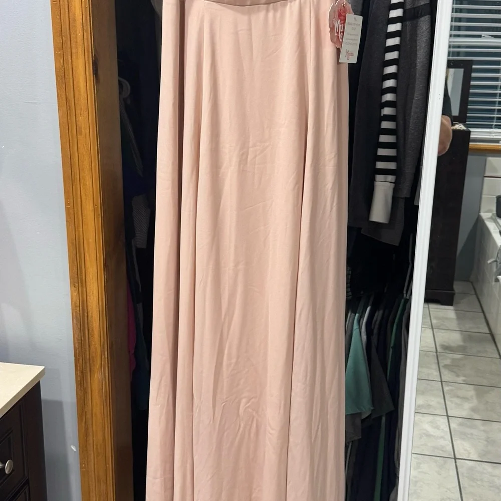 Jenn Maxi - Picture 5 of 5